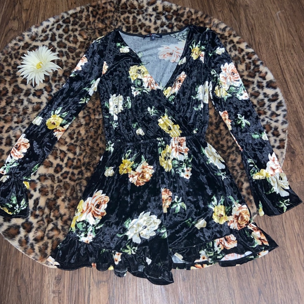 Black Velvet Floral Romper Small W. Flare Sleeves (One Clothing, Los Angeles)